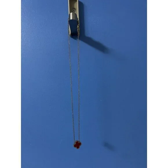 Womens Pendant Necklace Gold plated, Red, Irish shamrock, festival, boho, vintag - Picture 2 of 4